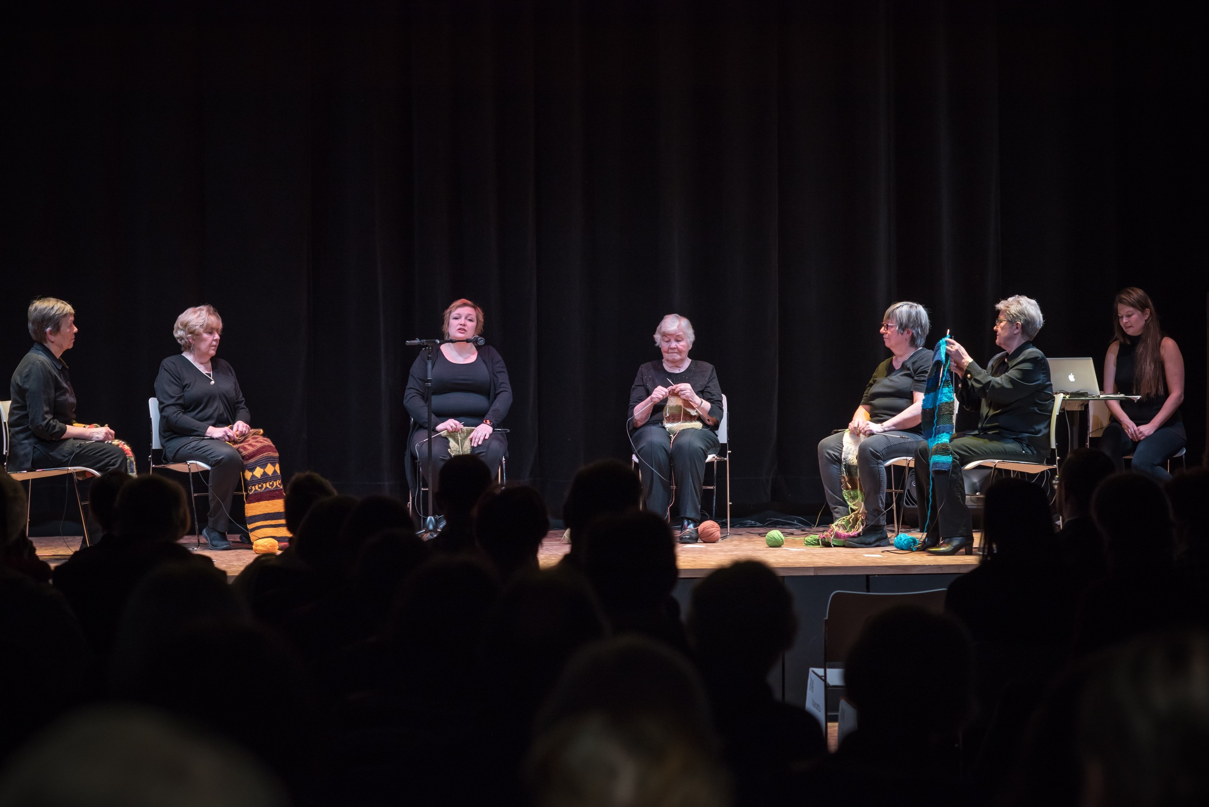 Sounds and Stories Live Performance with knitters and Ilona Korhonen singing